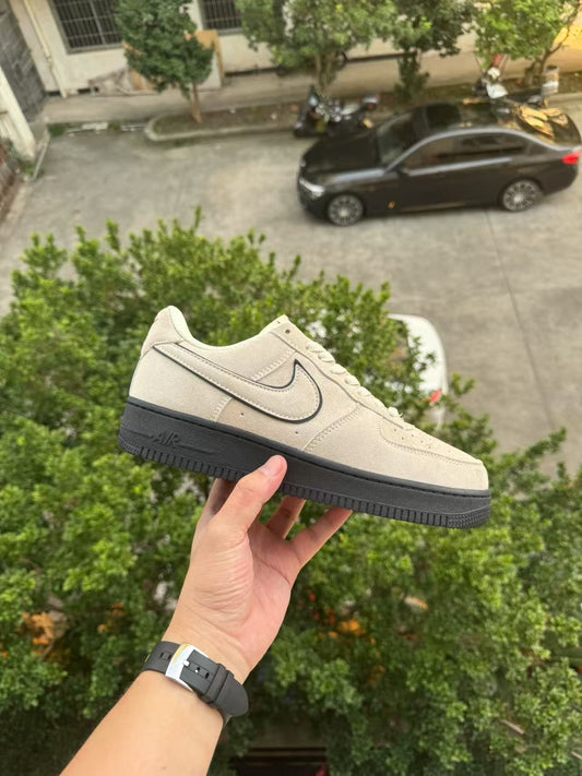 Nike Air Force 1 Low Suede